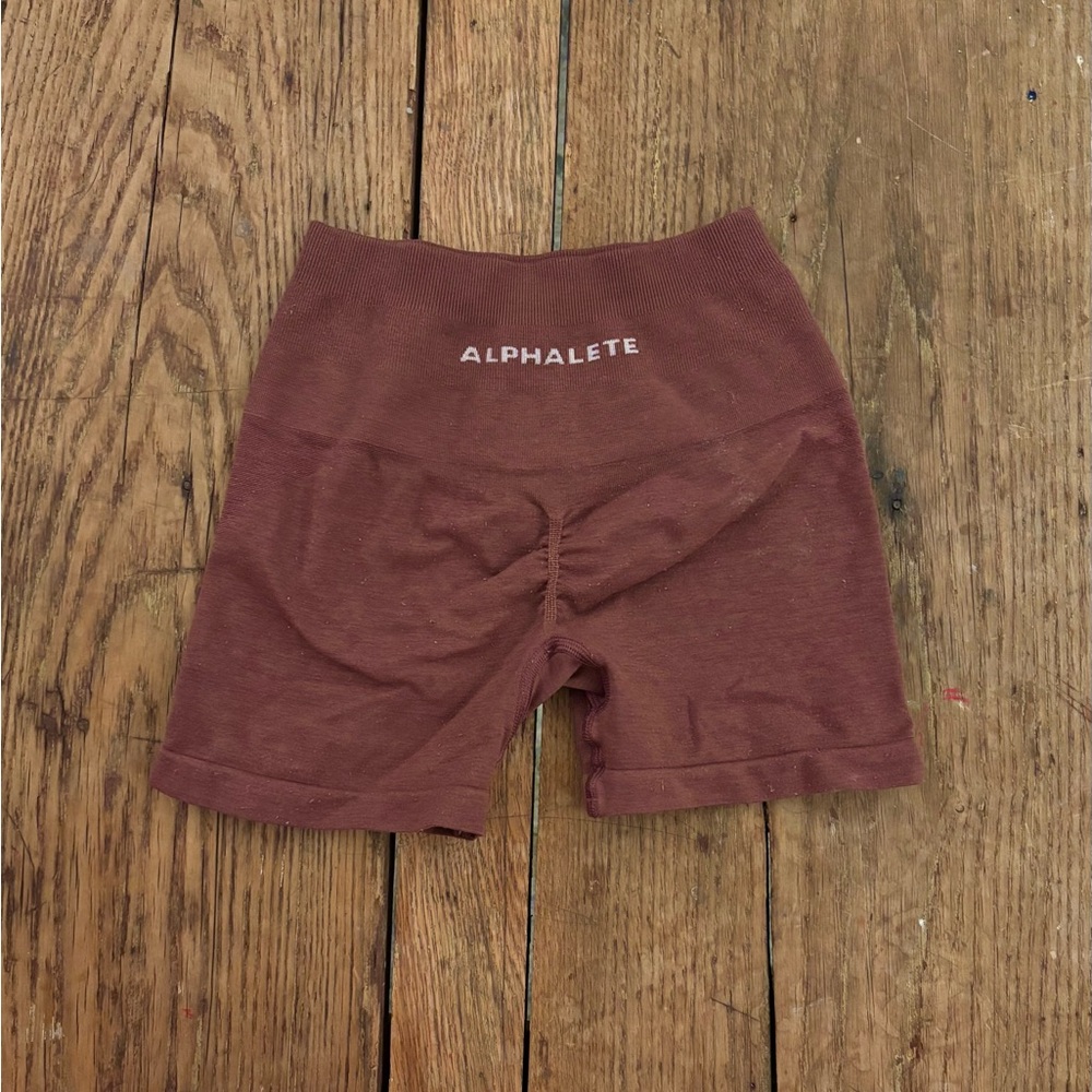 Alphalete Amplify Women's Rose Red Shorts